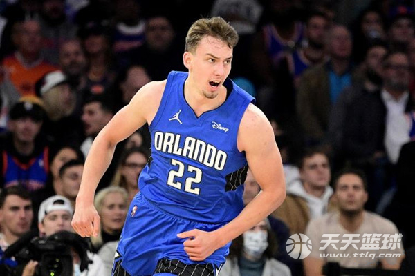 更是在向一 更是在向一