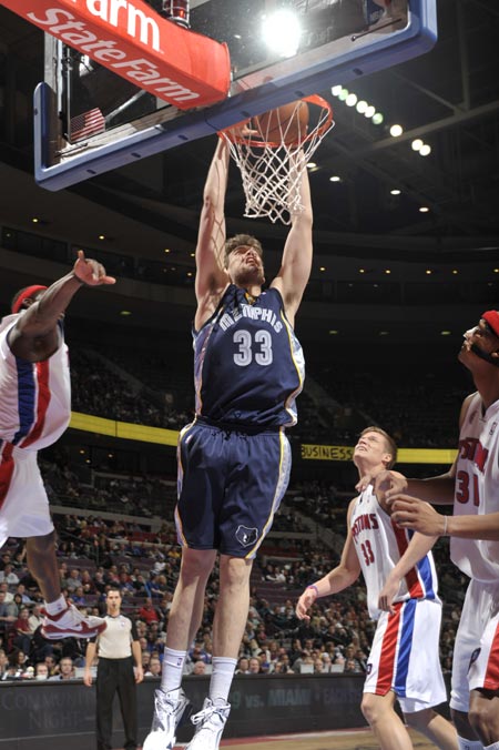 靠后的球员 靠后的球员