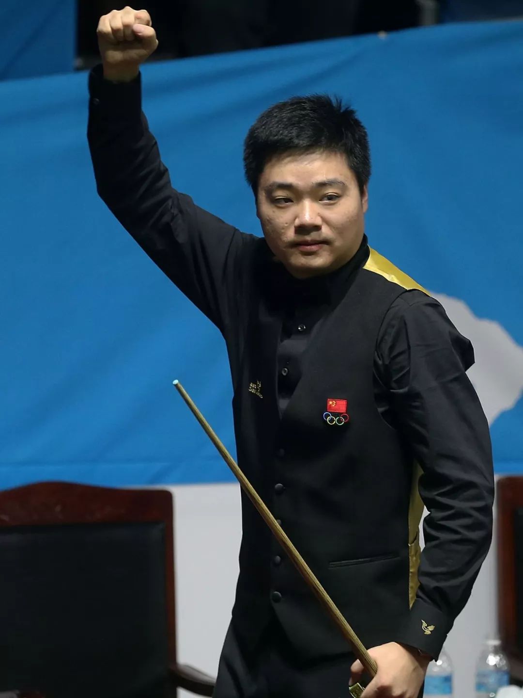 他们在高压 他们在高压