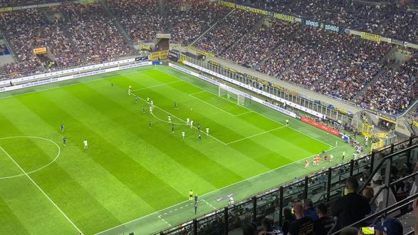 他们不仅期 他们不仅期